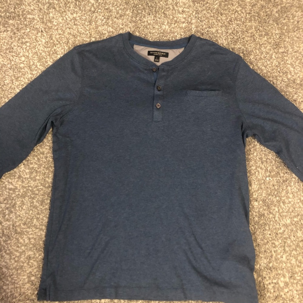 Banana Republic Long Sleeve T